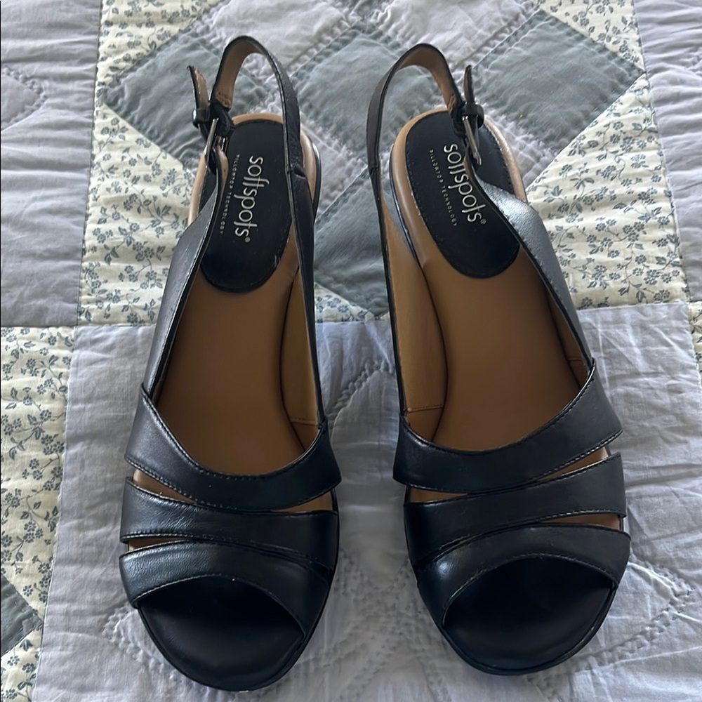 Softspots Women's Elegant Black Slingback Sandals